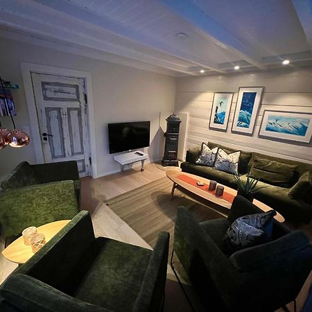 Kjosen Lodge, Lyngen. Lyngseidet Экстерьер фото