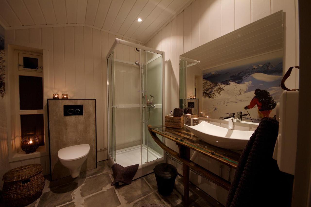 Kjosen Lodge, Lyngen. Lyngseidet Экстерьер фото